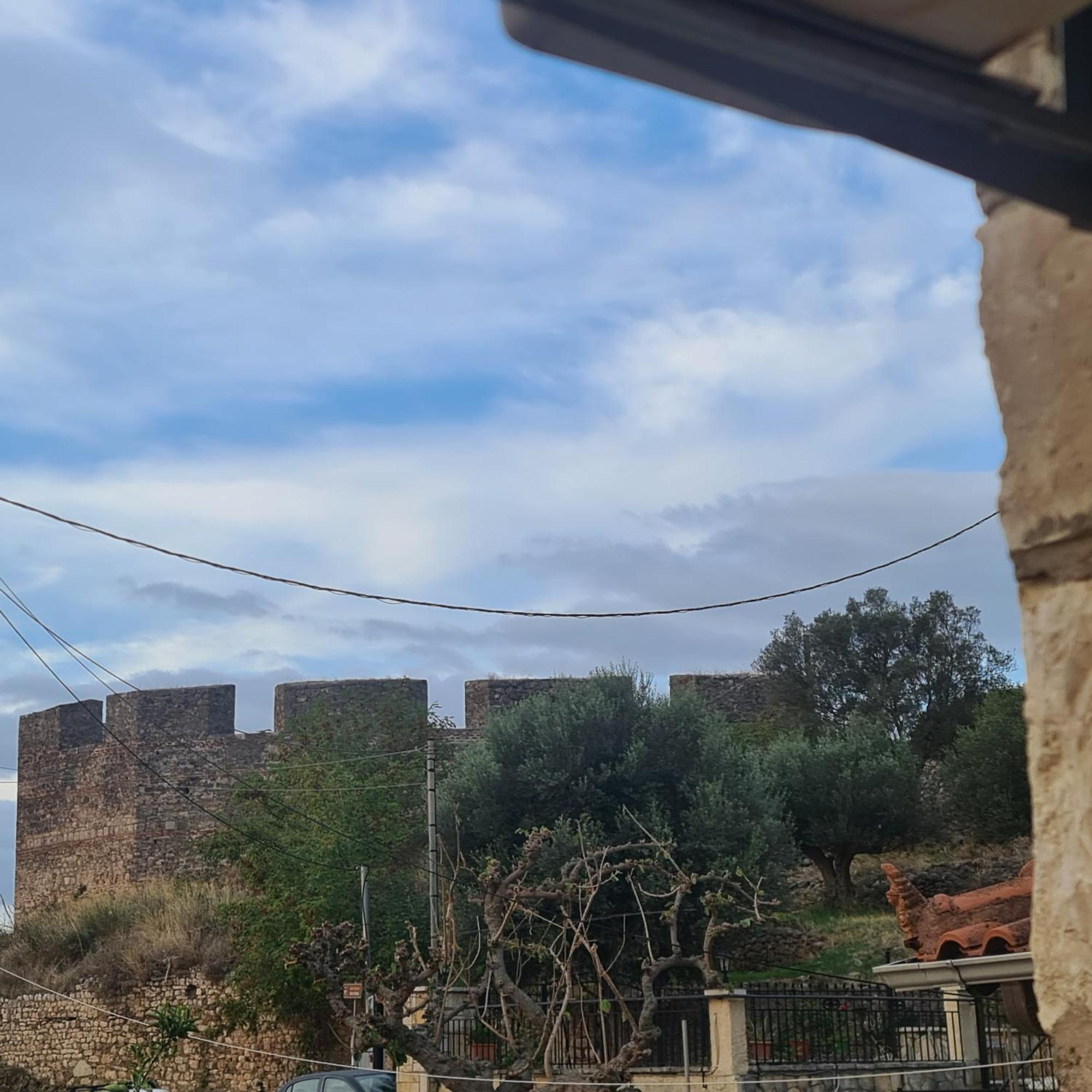 הוילה View By The Castle נפפקטוס מראה חיצוני תמונה